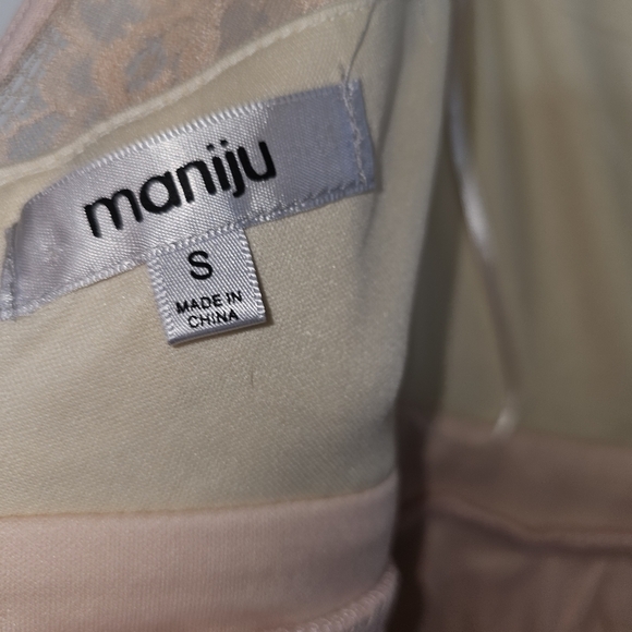 Maniju Blush Beige Scalloped V Neck Lace Sleeveless Top Side Slit Maxi Dress S - Picture 6 of 13